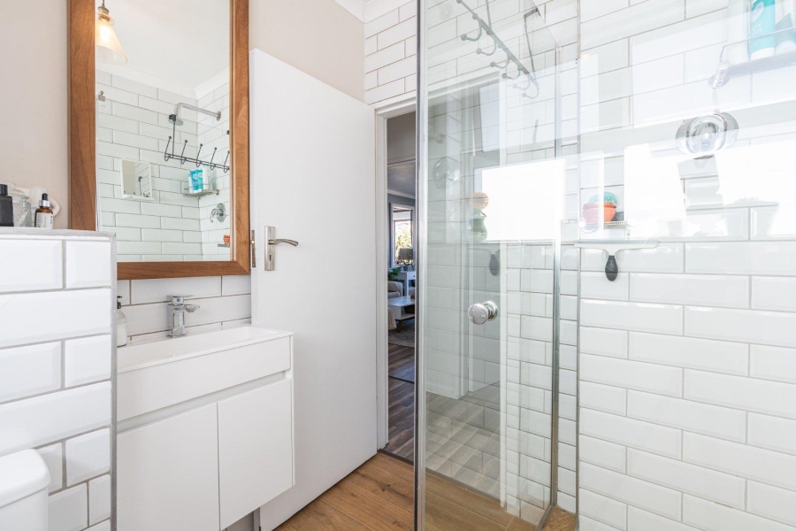 1 Bedroom Property for Sale in Green Point Western Cape